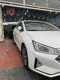 هیوندای ئەلەنترا